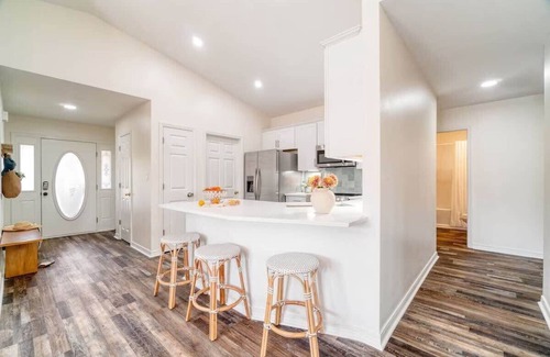 Seaspray Casa | Private Pool, Golf Cart & 4 Bikes! PRIVATE Beach Access~Havenly at Seaspray in M