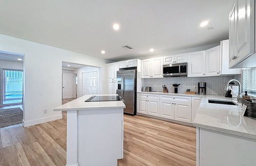 Orient Park Casa | Private Pool | Near Hard Rock Casino | Tampa Home