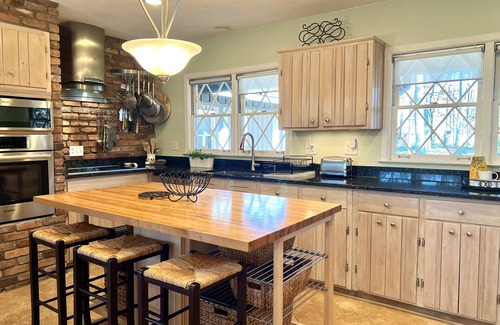 Sandy Springs Casa | Familia privada / retiro de ejecutivos + piscina para 14 personas Cerca del estadio / convento de los Bravos a Midtown