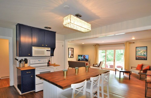 Wade Hampton Casa | Private Pool, Sleeps 10, Minutes to Downtown and Greer
