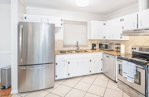 Tallahassee Casa | Private Pool - Walk to FSU Campus - Hot Tub