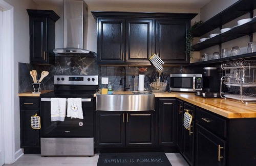 Welcome Casa | Private Remodeled 2/1 bedroom Apartment