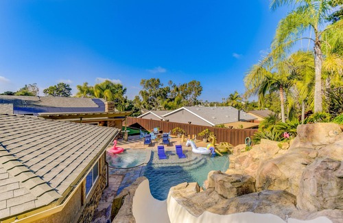 Vista Casa | ✈Private Resort Home Giant Pool/Jacuzzi/HUGE Slide & Waterfall/Game Room!