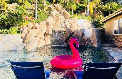 Vista Casa | ✈Private Resort Home Giant Pool/Jacuzzi/HUGE Slide & Waterfall/Game Room!