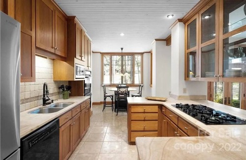 New London Casa | Private Retreat
