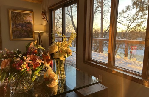 Somerset Casa | Private River Cabin