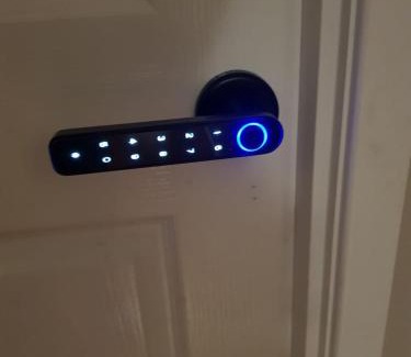 Craigieburn Casa | Private Room 1- The Minimalist Escape