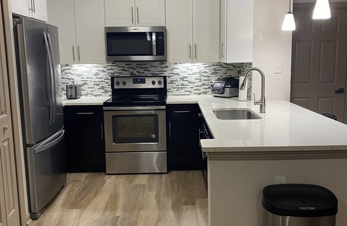 Park Central Apartamento | Private room/bathroom minuets from Disney