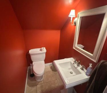 Burbank Casa | Private room in guest house - Mini Mansion