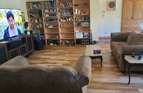 Rackerby Casa | Private Room in House w Heated Pool, Hot Tub, Sauna, Game Room, Beautiful Nature