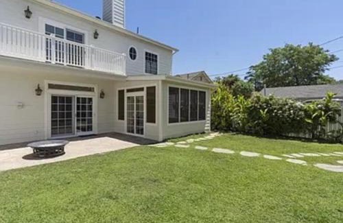Burbank Casa | Private room with private bathroom in house - Mini Mansion