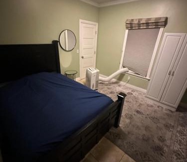 Burbank Casa | Private room with private bathroom in house - Mini Mansion