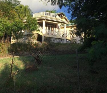 Vieux Fort Casa | Private Room with Twin Beds AC nr Intl Airpt and Beach