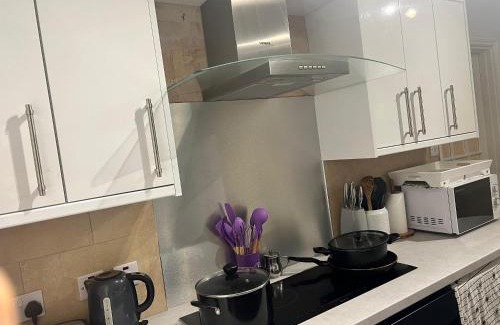 Ashford Apartamento | Private Rooms with shared living room in Kent with Parking