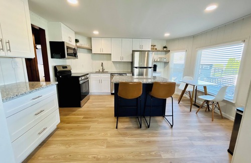 Oscoda Casa | Private Sandy Beach-Beach Volleyball-Game Room-Fire pit