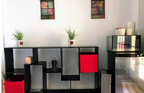 Lynchburg Casa | Private, Sanitized Loft, with Discounts Sleeps 2