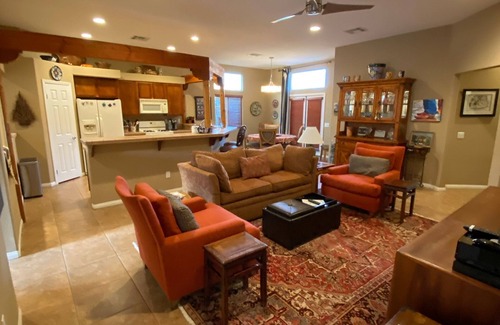 La Quinta Cove Casa | Casa al sudoeste en una calle tranquila con vistas a la montaña y piscina en el patio