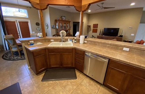 La Quinta Cove Casa | Casa al sudoeste en una calle tranquila con vistas a la montaña y piscina en el patio