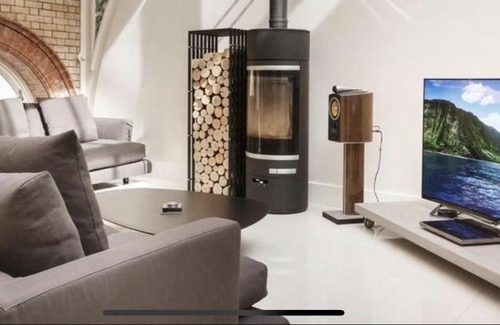 Penarth Apartamento | Private Spa, Steam room, Sauna, Large hot tub and Gym in this Stunning 3 Bedroom Apartment