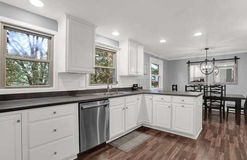 Westfield Casa | Private/spacious home w/backyard near Grand Park