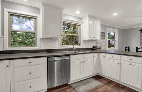 Westfield Casa | Private/spacious home w/backyard near Grand Park