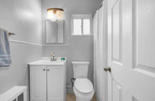 Riverview Apartamento | Private Stay for 2 Near Food Fun Spots