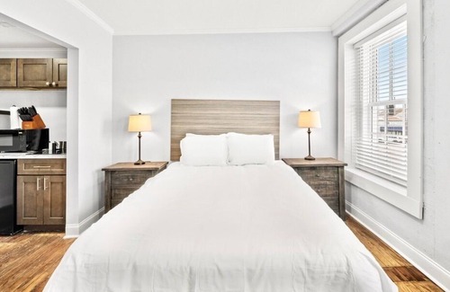 Conway Apartamento | Private Studio Getaway in the Heart of Downtown!