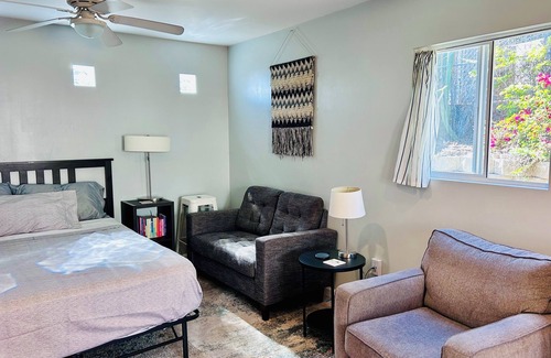 Vista Apartamento | Private Studio on Peaceful Gated Property