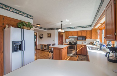 Saint Joe Cabina | Private Suite at Buffalo River Lodge - the perfect place for a romantic getaway