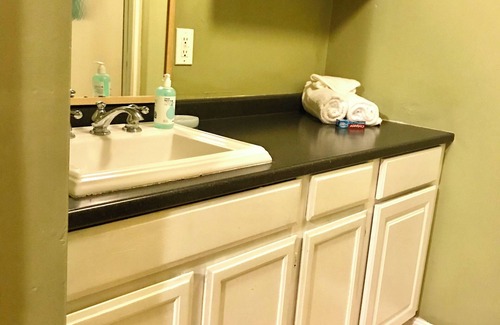 El Cerrito Casa | Casa de huéspedes tranquila y cómoda en el barrio de El Cerrito Hills