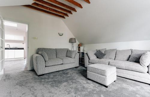 Boscombe Apartamento | Private Two Bedroom Residence in Southbourne - Private Parking - Off the High Street - Minutes Away from the Beach