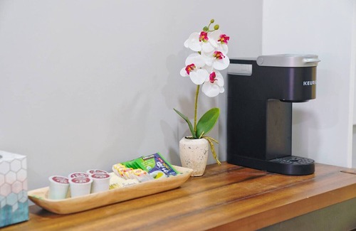 Cherryland Apartamento | Private Urban Oasis Near SF - Full Kitchen 22421B