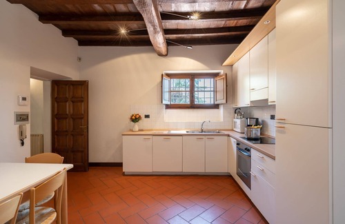 Vicchio Villa | Casa de vacaciones privada con piscina privada, WIFI, sauna, jacuzzi, TV, patio, vista panorámica