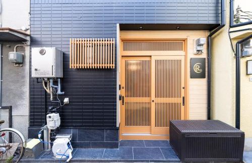 Tanimachi Casa | Private Villa 大きな商店街の側にあるお宿 ベッド6台 トイレ3台