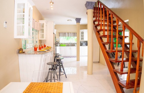 Tryall Villa | Villa privada! 3BD / 3BA! Piscina. Playa privada al otro lado de la calle !!