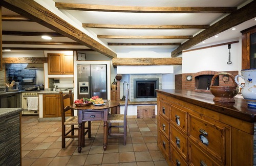 Subbiano Villa | Maravillosa casa de vacaciones privada con piscina privada, A/C, WIFI, TV, patio, cerca de Arezzo