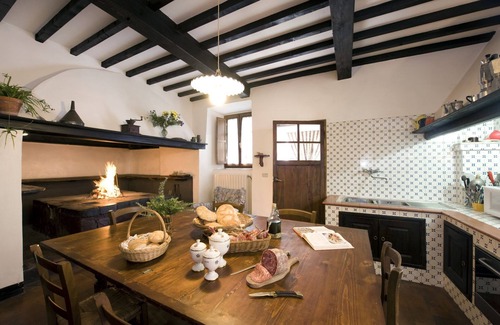 Volterra Villa | Casa de vacaciones privada con WIFI, A/C, piscina privada, TV, patio, cerca de San Gimignano