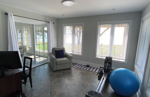 Dunnville Cabaña | Private Waterfront Lakehouse on Lake Erie