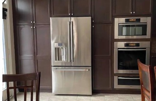 Brampton Casa | Private Whole house 6 bedrooms 3.5 bathrooms