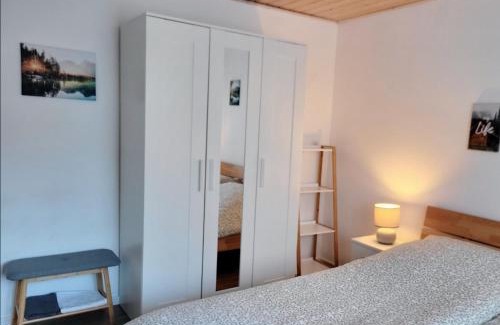 Glatt Casa | privates Zimmer in Unterkunft mit Glatttal Blick in Wasserschloss Nähe