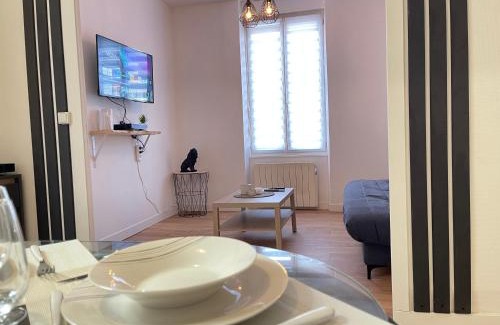 Poitiers Apartamento | Proche Gare- APPART Le Cocon -4 pers- Chambre séparée