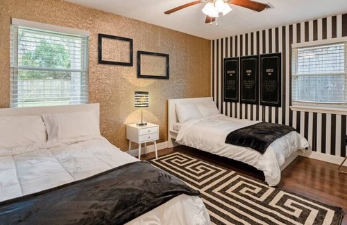 Willow Meadows/Willowbend Area Casa | PROLIFIC THEME|3BR|SPACIOUS YARD|CONTENT GEM 💎