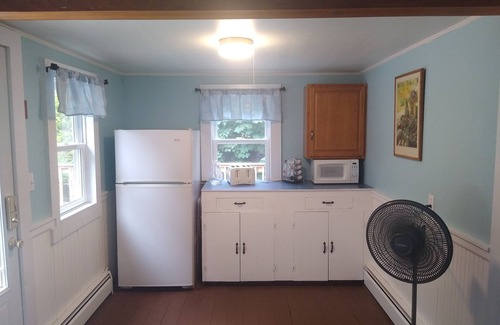 Wellfleet Casa | PROMO 5% MONTHLY DISCOUNT! The Napoleon House at Wellfleet Center