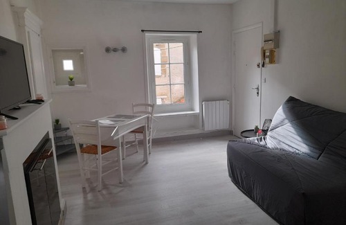 Courseulles-sur-Mer Apartamento | Promo Studio Wi-Fi à Courseulles-sur-Mer au 1er étage