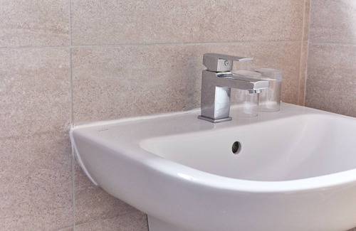 Jesmond Cama Y Desayuno | Properties Unique | Dene Rooms Twin 30