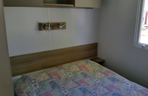 Saint-Jean-de-Monts Complejo | Property In A Holiday Village "Mobil-Home 3 Chambres 8p F110" with Private Terraces