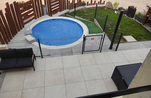 Hadol Casa | Propriété de Campagne Rénovée Avec Piscine, Sauna Privés