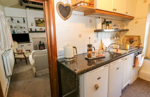 Sowerby Bridge Cabaña | PROSPECT COTTAGE, pet friendly, with a garden in Ripponden