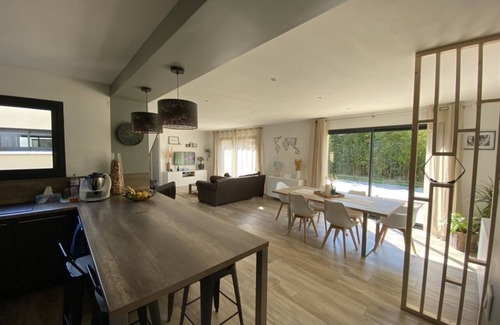 Mas-Blanc-des-Alpilles Casa | 🏡 Provencal getaway: pool & comfort in the Alpilles regional park 🌞