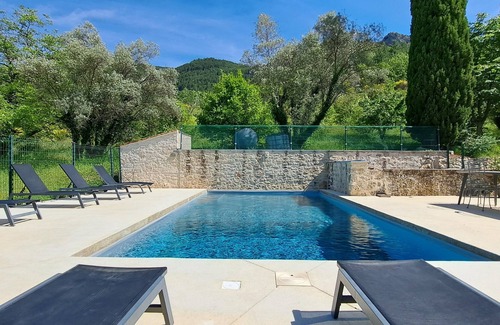 Sahune Casa | MAS EN PROVENCE ON 5HA WITH HEATED SWIMMING POOL